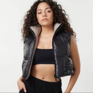 Reversible Black and Beige Puffer Vest